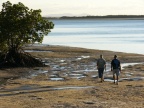 Jan-Pat beachcombing at Garrys Anchorage.JPG (170 KB)